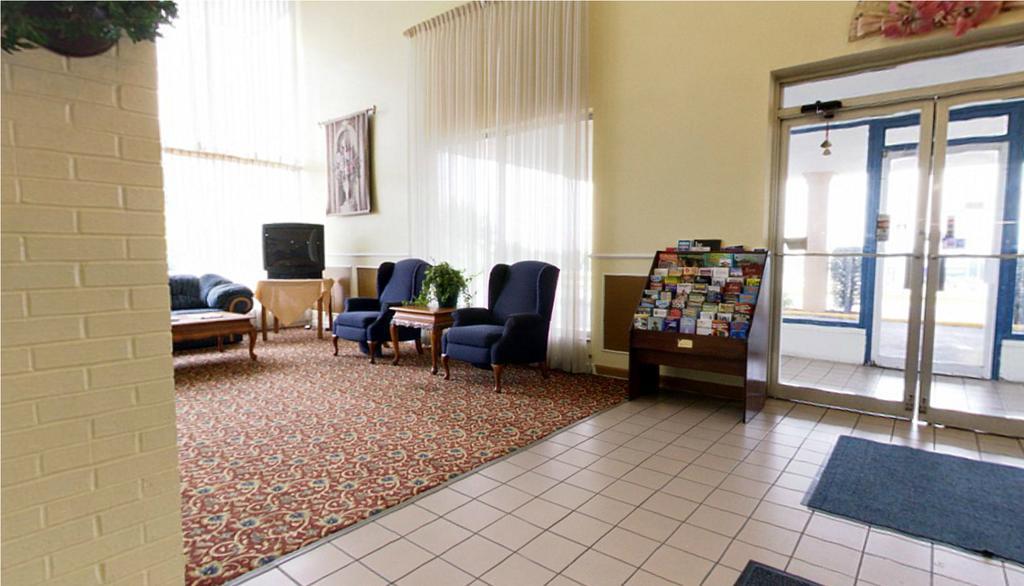 Americas Best Value Inn Newton Buitenkant foto