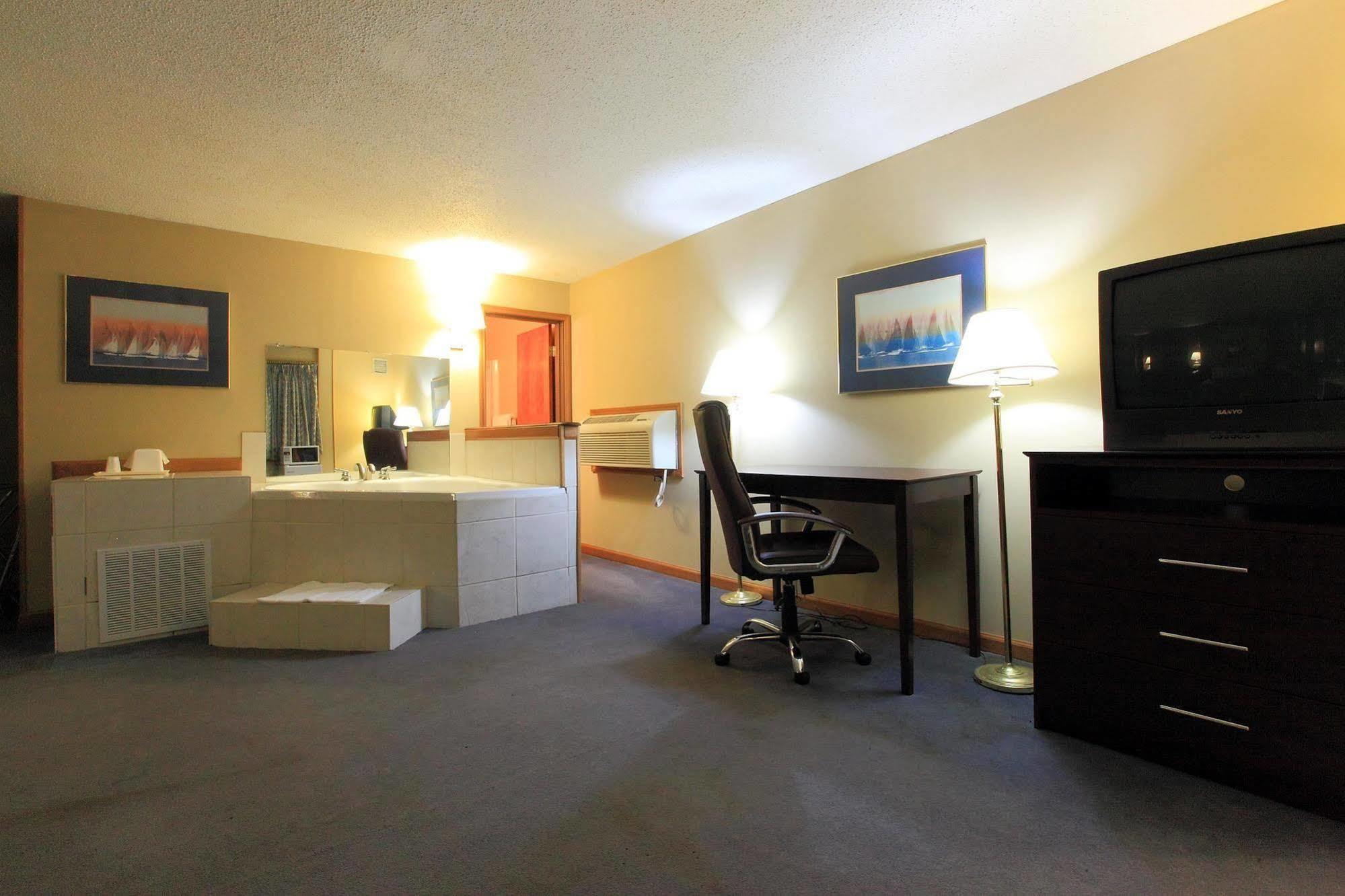 Americas Best Value Inn Newton Kamer foto